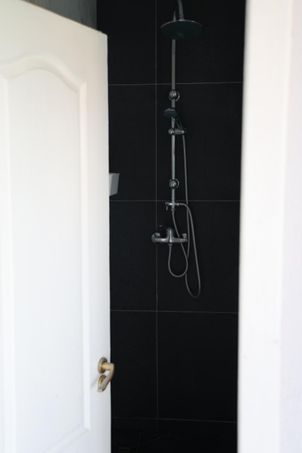 Bathroom 4, Deea Marii Costinesti, Costinesti