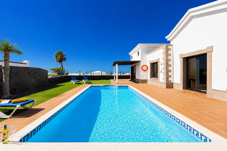 Sport & Beauty 4, Villa Dragos With 3 Bedrooms and 3 Bathrooms, Las Palmas