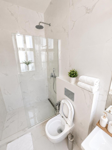 Bathroom 2, Zelezna - Old Town View Residence, Praha 1