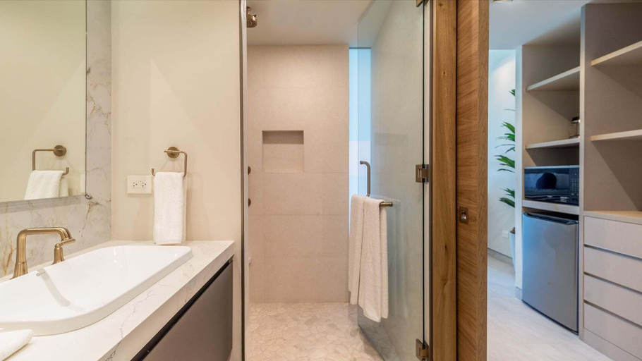 Bathroom 5, New Beachfront Resort Offering Luxury & Incredible Views, Puerto Peñasco