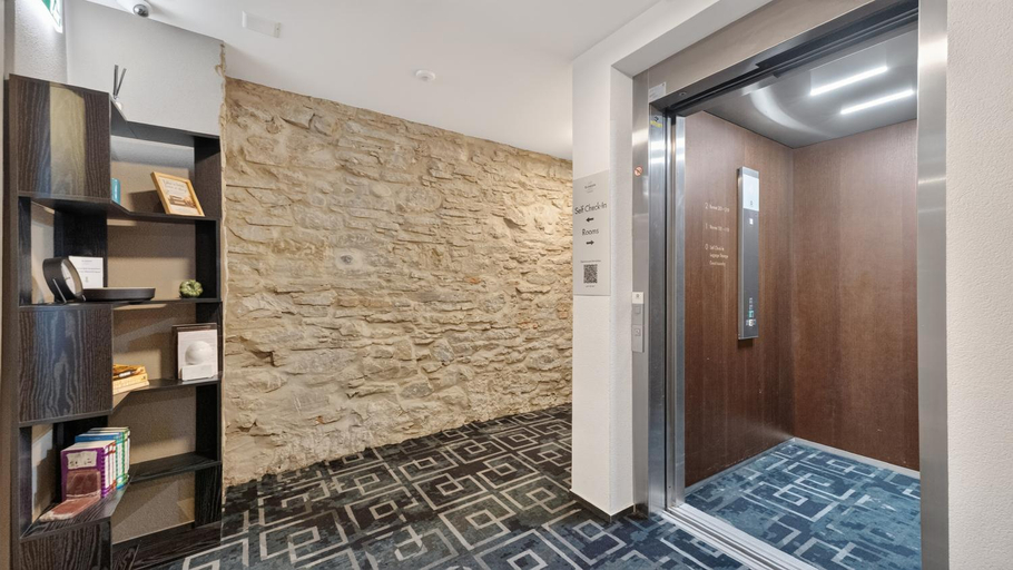 Public Area, GLANDON Rooms Haldenhof - Self-Check-In, Luzern