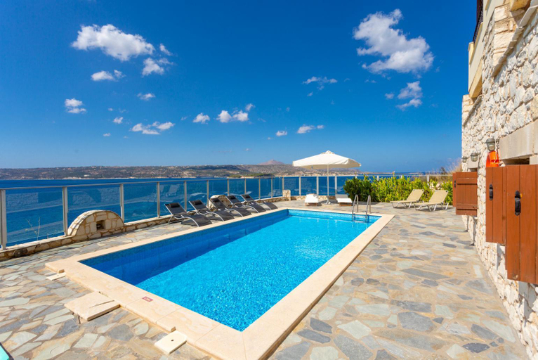 Sport & Beauty 3, Souda Bay View, Crete
