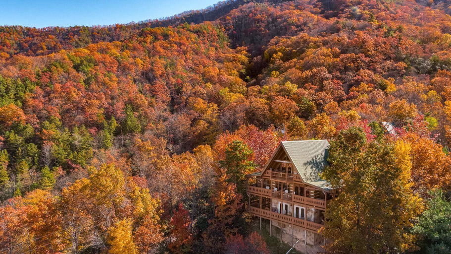 Exterior 3, Lamp Post Lodge, Sevier