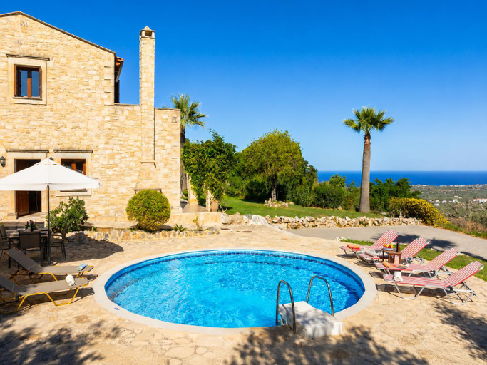3, Villa Top Hill, Crete