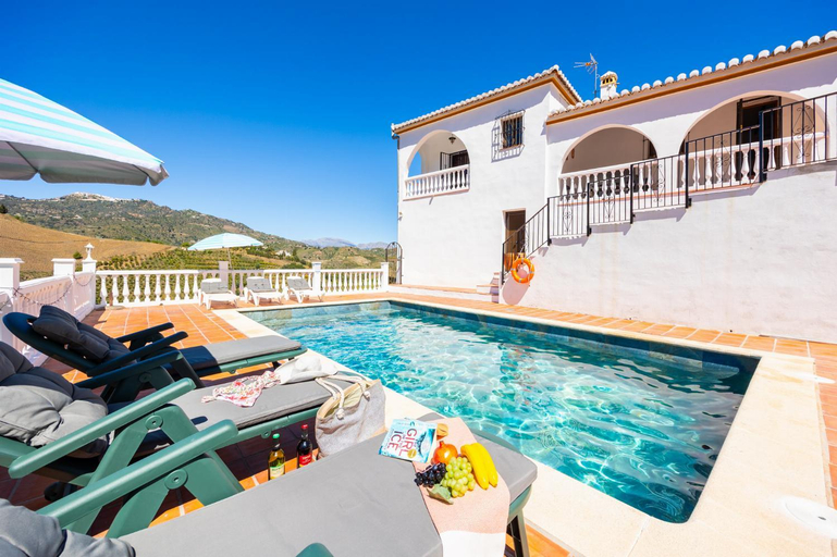 3, Villa Finca Los Corbachos, Málaga