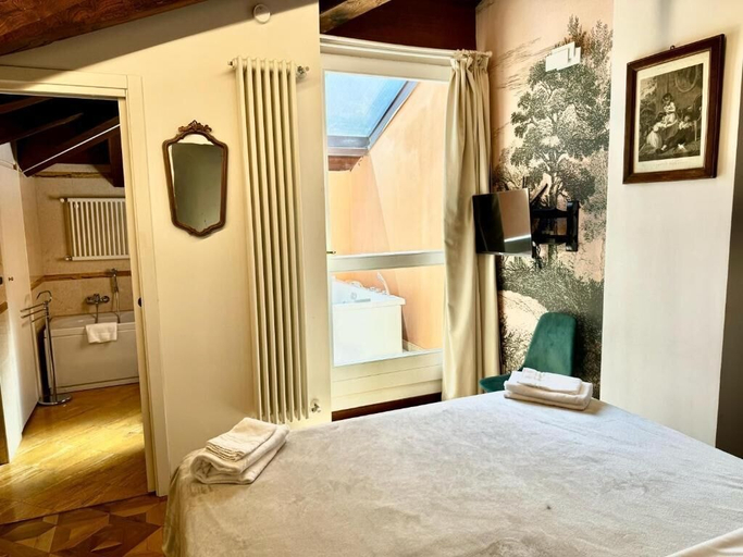 Bedroom 3, BolognaRoomscom - Villa Bottrigari, Bologna