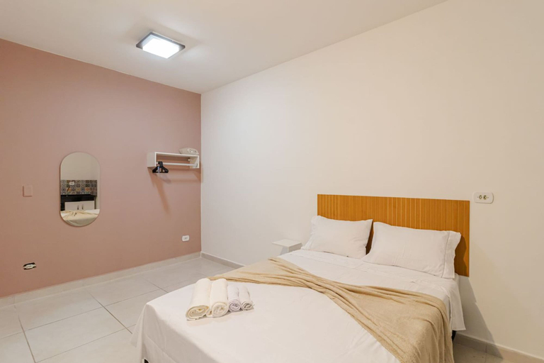 Room 3, Studio 06 com Wi-fi e Pr Ximo ao Shopping Tatuap, São Paulo