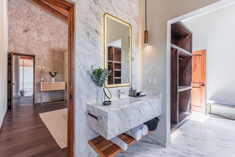 Bathroom 2, Luxury and Private Villa La Loma VIATO, Allende