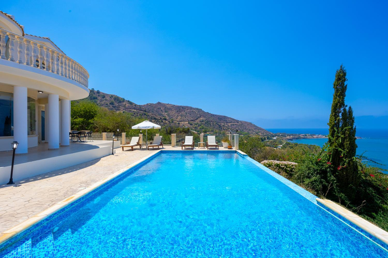 3, Villa Aquavitus
