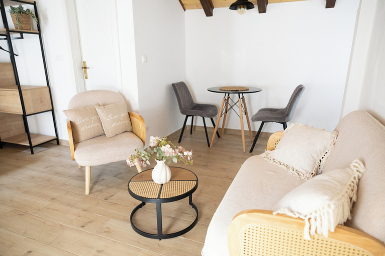 Living area 4, Beautiful Studio Apartment Close to the Beach, Kaštela