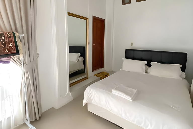 Bedroom, Guest House Lampriet Syariah RedPartner, Banda Aceh