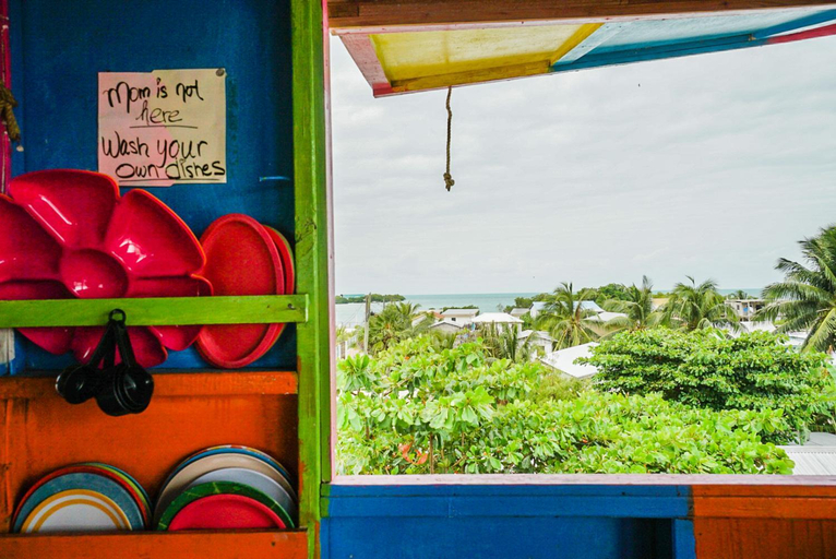 Others 4, Travellers Palm Backpackers