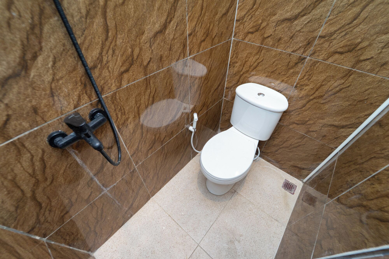 Bathroom 4, RAYA Residence By ARBA, Semarang