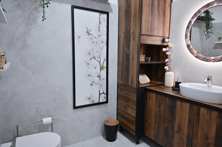 Bathroom 3, Grajski oddih, Cerklje na Gorenjskem