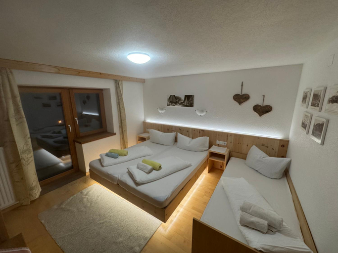 Bedroom, Alpenrose-Apart, Landeck