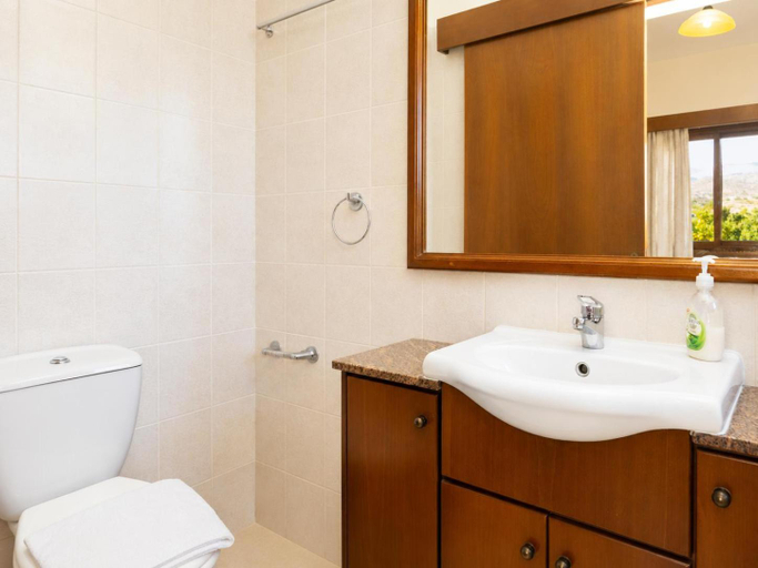 Facilities 5, Villa Natasha