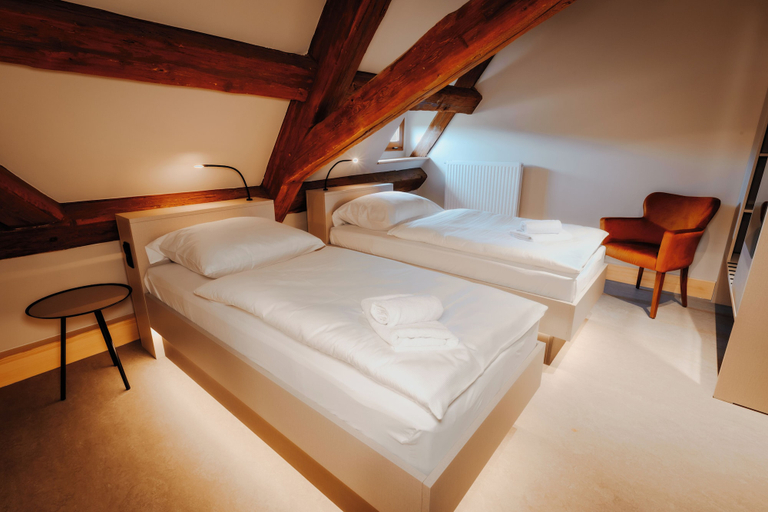 Room 2, Die Burg, Potsdam-Mittelmark