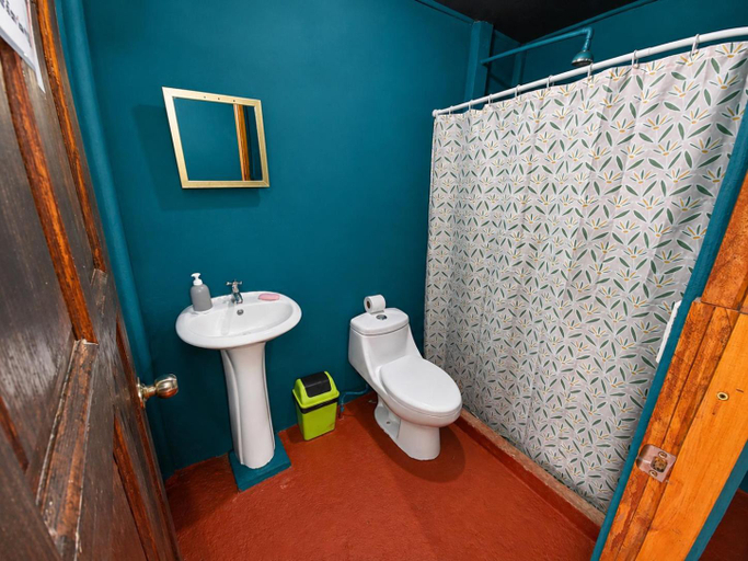 Bathroom, Rustico Arenal B&B, San Ramón