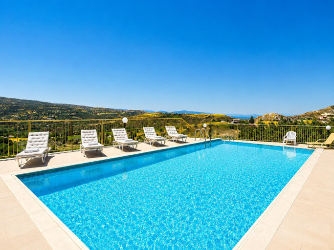 Others 2, Villa Christel