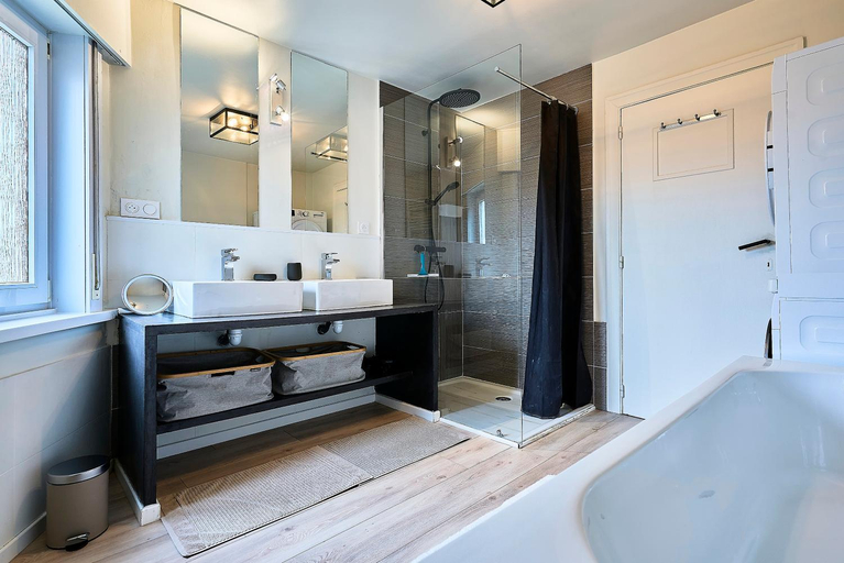 Bathroom 3, Instant Knokke, West-Vlaanderen