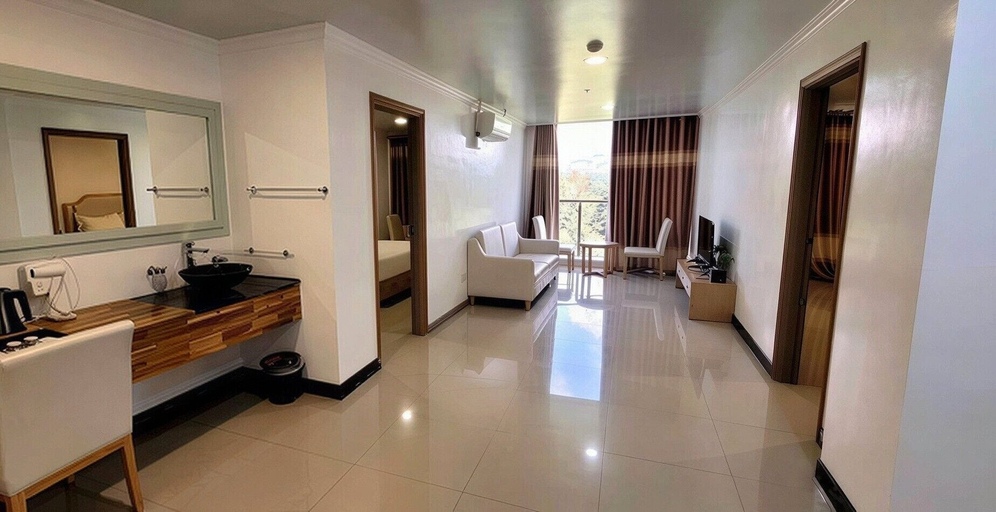 Bathroom 5, PUNTA CLARK HOTEL, Mabalacat
