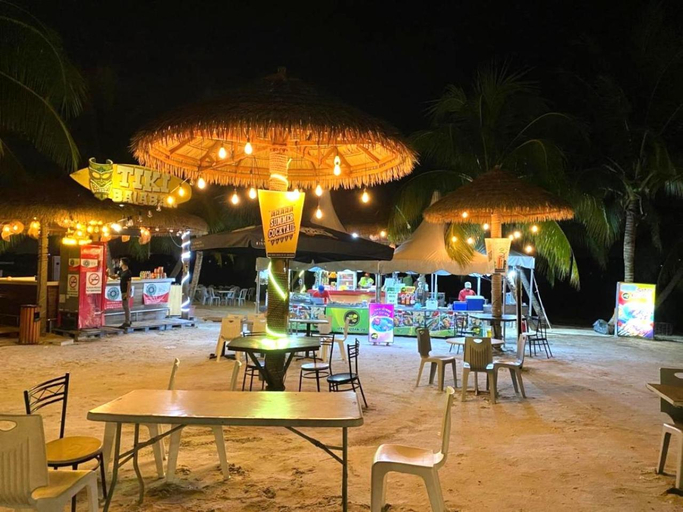 Food & Drinks 4, Royal Strand Country Garden Danga Bay, Johor Bahru