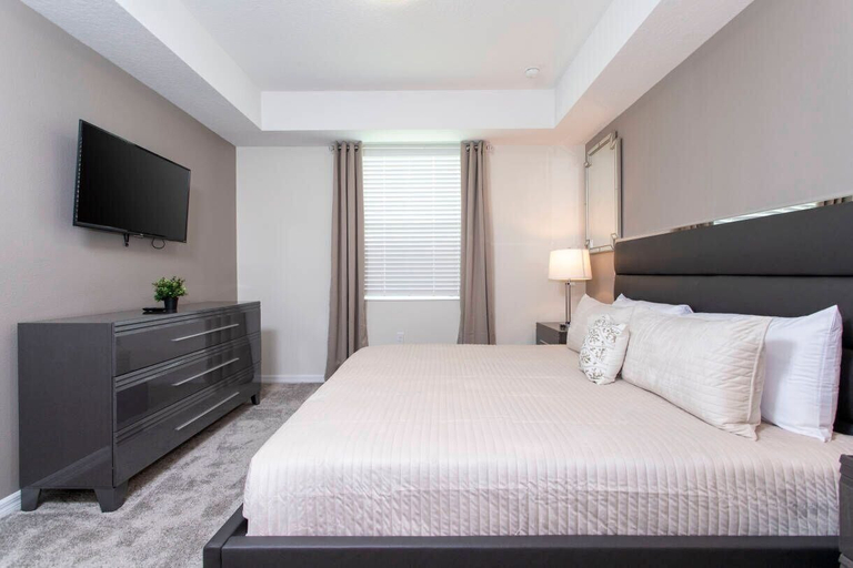 Room 5, Storey Lake 2BR Condo Near Disney Parks, Osceola