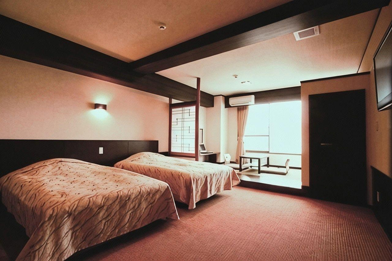 Bedroom 3, Mikazuki Inn, Katsuura