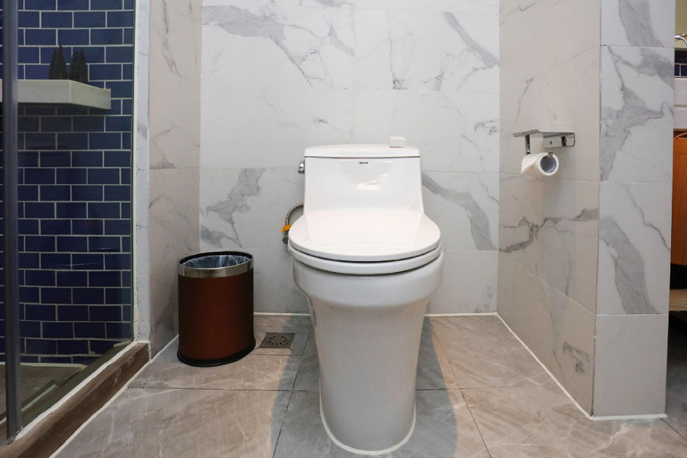 Bathroom 3, Kyriad Marvelous Hotel Foshan Nanzhuang Taobo Avenue, Foshan