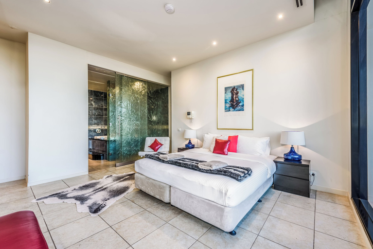 Room 4, Exclusive Stays - Gallery Penthouse, Melbourne
