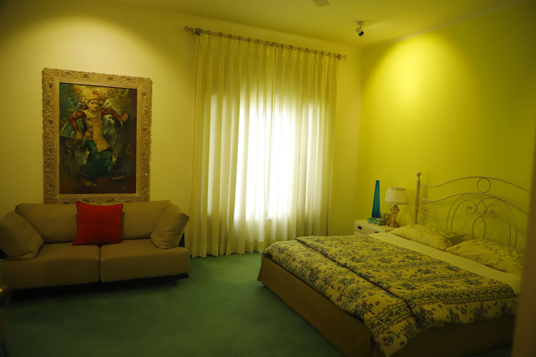 Room 4, Nirvaan Villa, Delhi