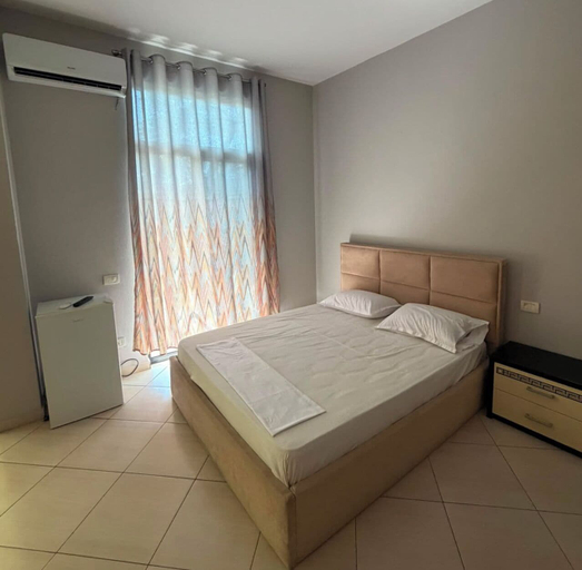 Room 5, Hotel Halimaj, Durrësit