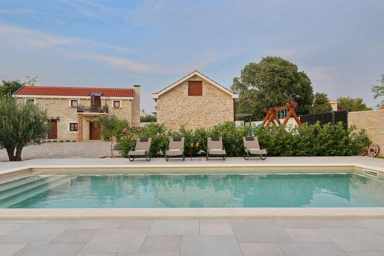 2, Villa Tereza, Škabrnja