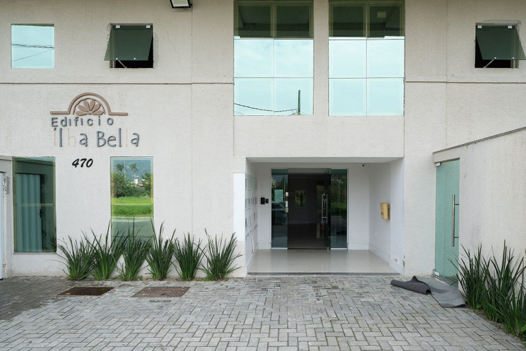Exterior detail 4, Apartment w/ Barbecue, Close to the Beach Ibl103, Porto Belo