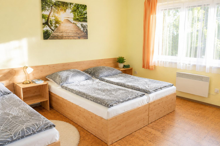 Bedroom 2, Chata Bystricka, Vsetín
