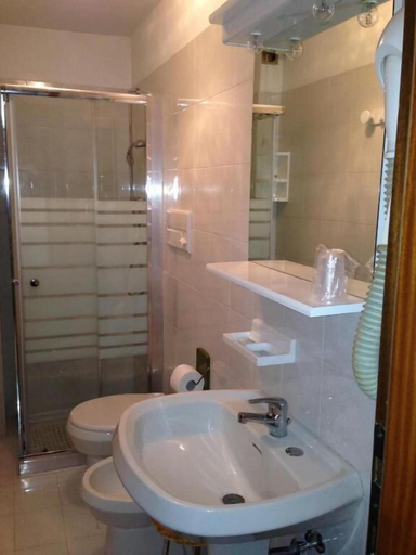 Bathroom, Dream & Wellness Hotel Olisamir, Trento