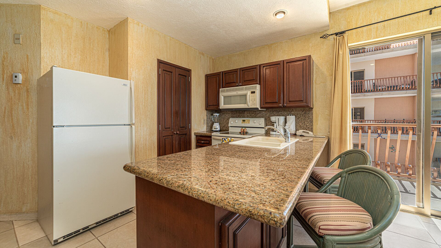 Private kitchen 5, Sonoran Sun Sw-414 Ocean Front Wraparound Terrace Condo, Puerto Peñasco