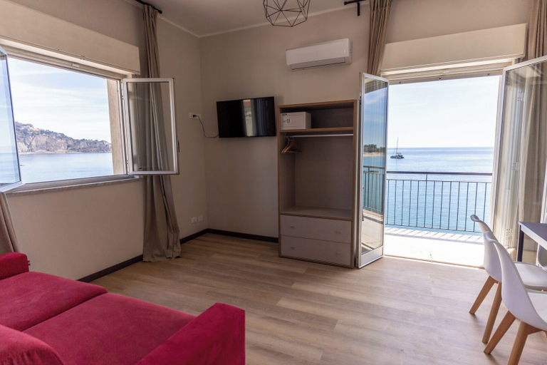 Others 4, IG- "Talia Apartments", Messina