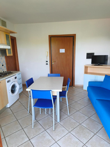 Others 5, Residence Leonardo, Ferrara