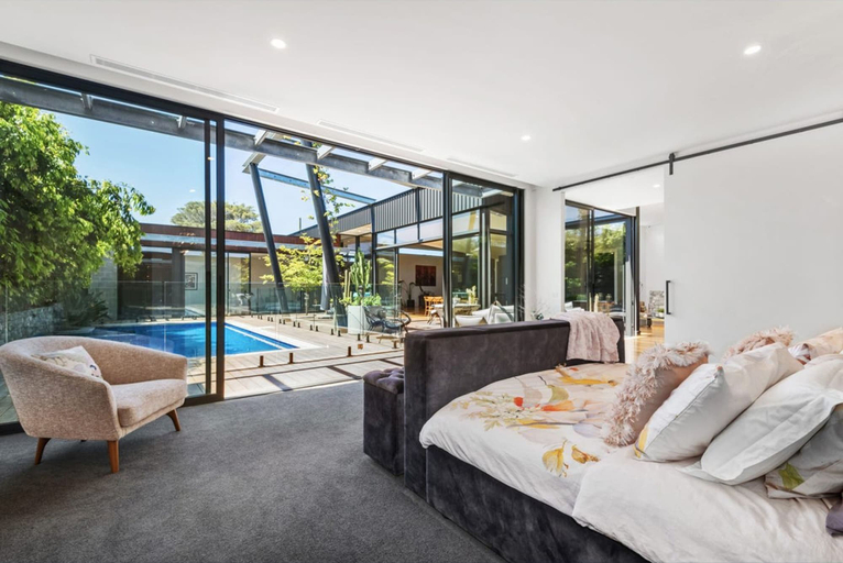 Room 5, Kuro House in Mornington, Melbourne
