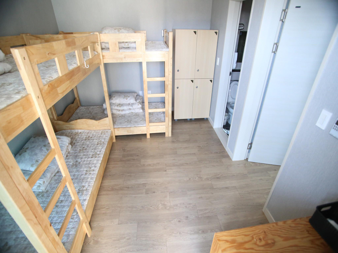 Bedroom 3, Yeosu Namu Guesthouse, Yeosu