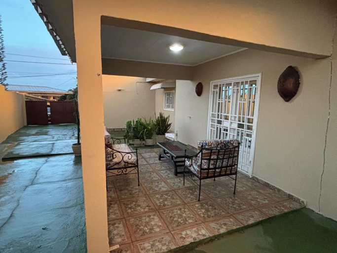 3, Villa okala, Komo-Mondah