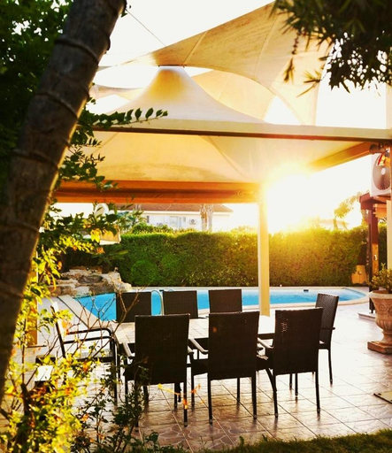 Food & Drinks, Villa Victoria Ayia Napa