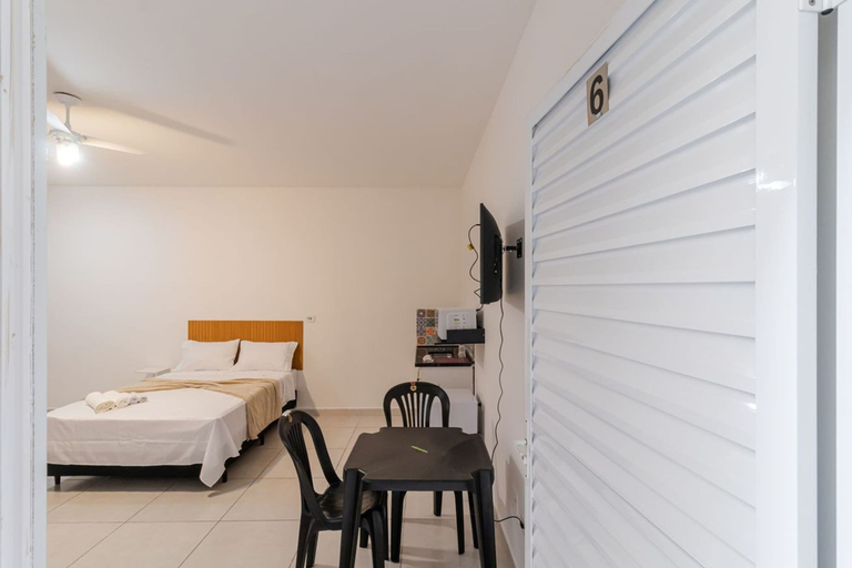 Room 5, Studio 06 com Wi-fi e Pr Ximo ao Shopping Tatuap, São Paulo