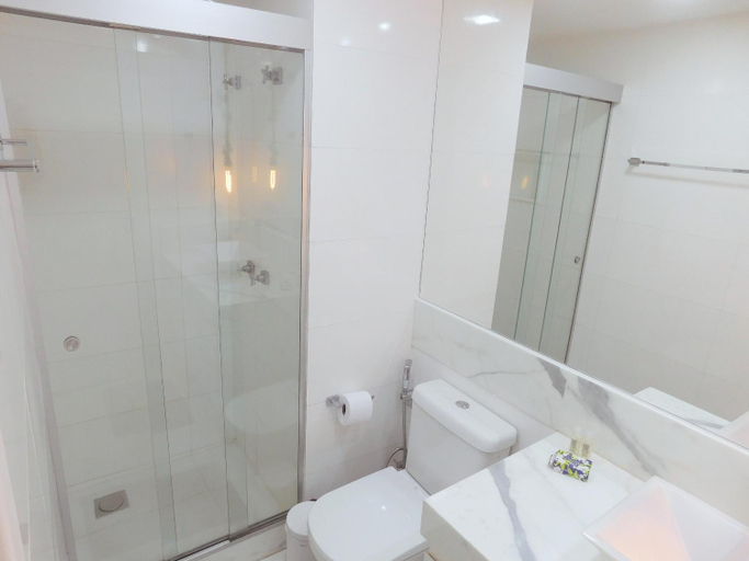 Bathroom 4, Flats frente-mar no Edificio Villa Del Sol, Rio de Janeiro