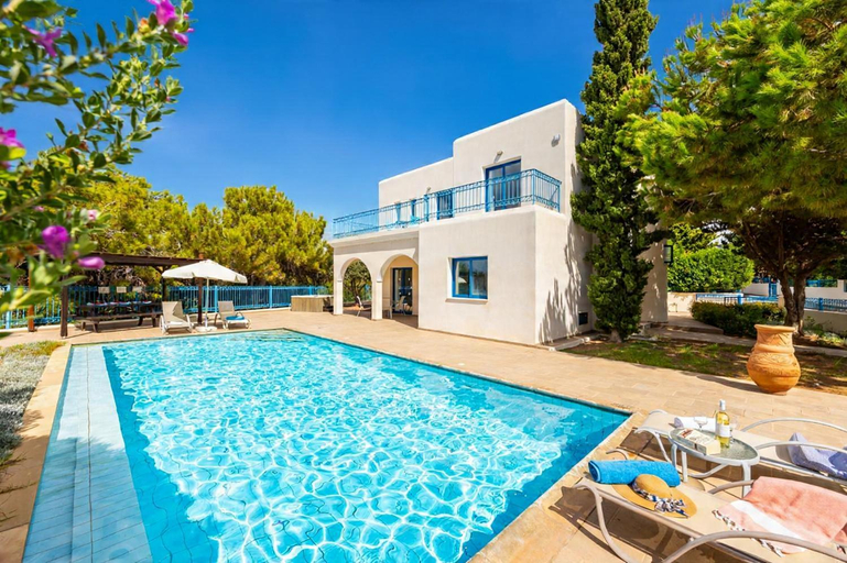 3, Villa Ermis