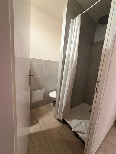 Bathroom 3, Hotel Le Chamonix, Haute-Savoie