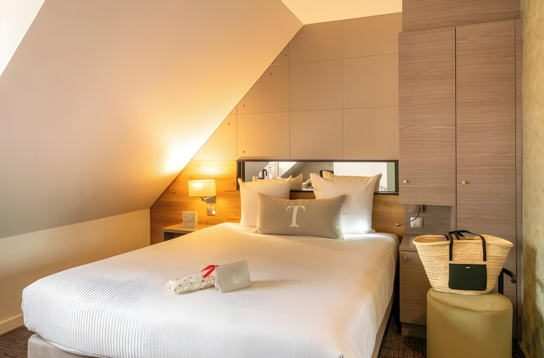 Bedroom 3, Hotel Turenne, Haut-Rhin