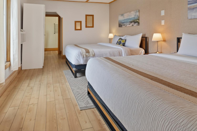 Others 3, Pepperell Place Inn Inc., Richmond