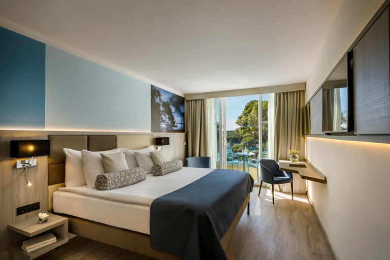 Bedroom 3, Valamar Carolina Hotel, Lopar/Supetarska Draga